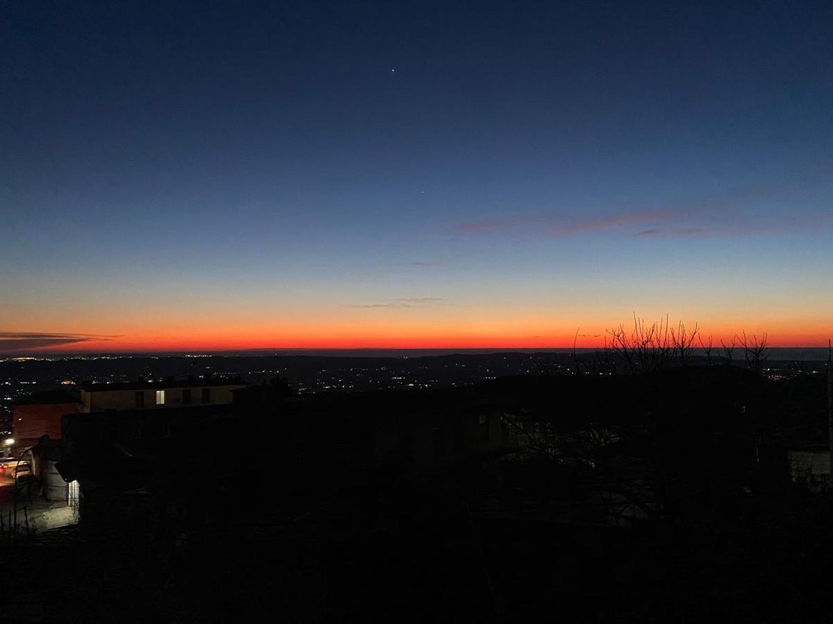 Vila Llulla Krujë Buitenkant foto