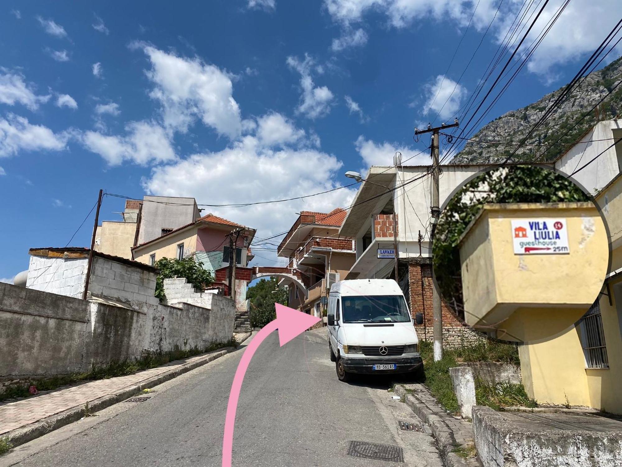 Vila Llulla Krujë Buitenkant foto
