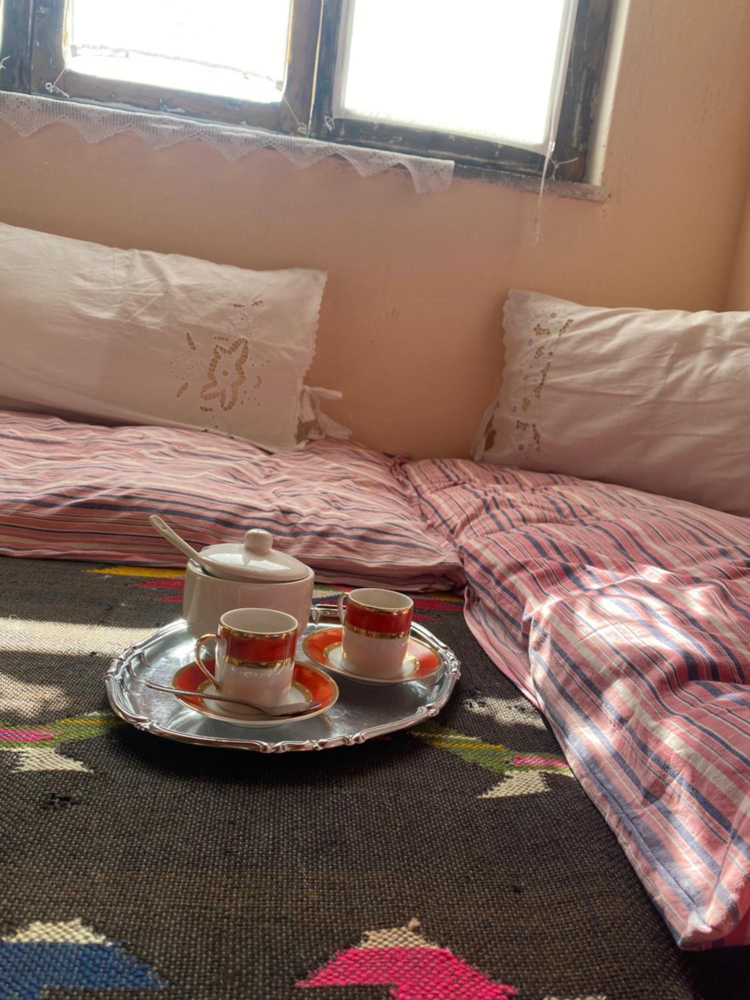 Vila Llulla Krujë Buitenkant foto
