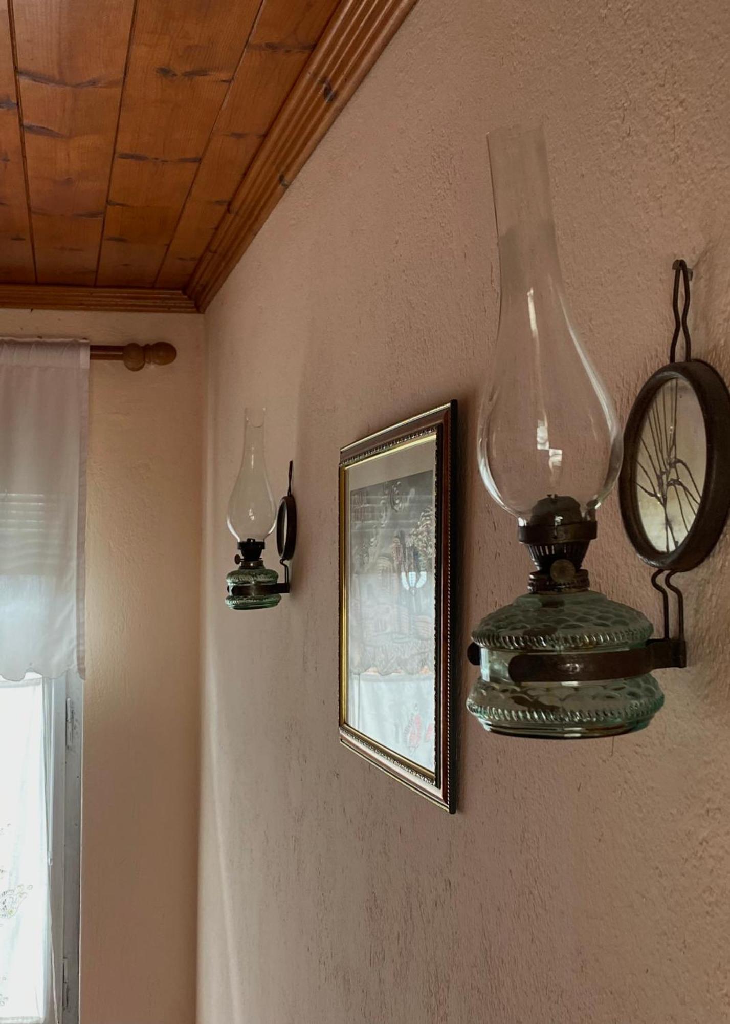 Vila Llulla Krujë Buitenkant foto